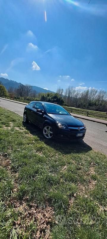 Usata Opel Astra GTC 120 CV (88 kW) 2006 Nero