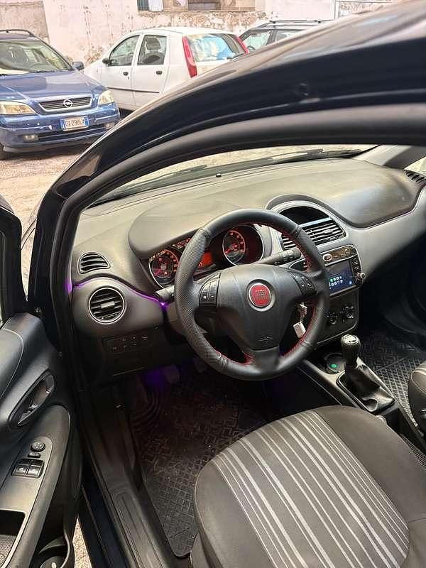 Usata Fiat Punto Evo 75 CV (55 kW) 2012 Blu/azzurro Utilitaria