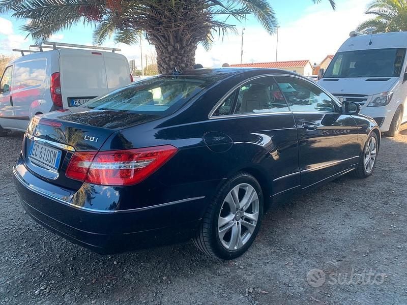 Usata Mercedes 250 2010 Blu Coupé