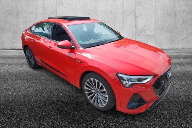 Usata Audi e-tron S-Line 300 kW (408 CV) 2021 Rosso SUV