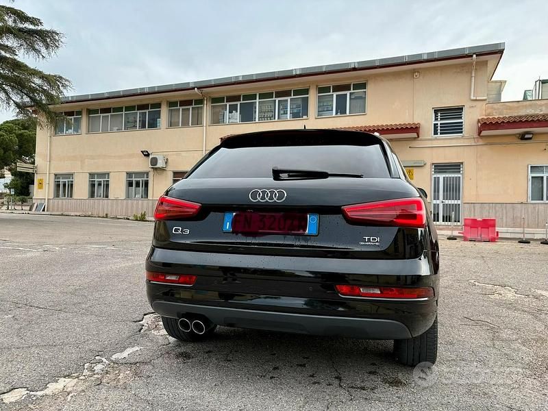 Usata Audi Q3 Comfort 150 CV (110 kW) 2014 Nero SUV