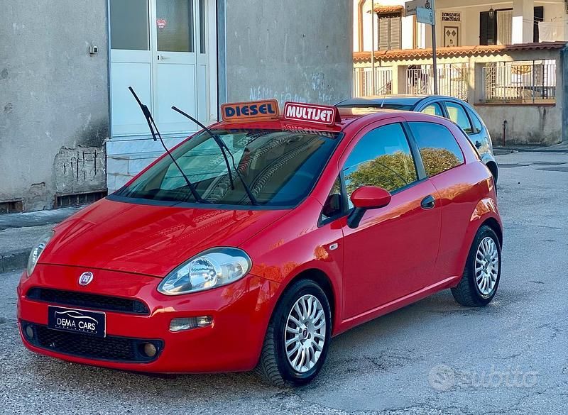 Usata 2014 Fiat Punto Evo Due volumi | 2999 € (Buon prezzo) - Immagine 1/4