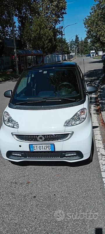Usata Smart ForTwo Coupé 61 CV (44 kW) 2014 Utilitaria