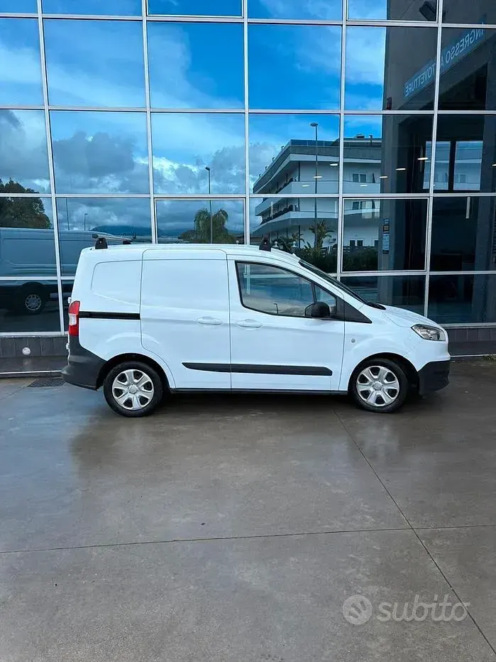 Usata Ford Tourneo Connect 101 CV (74 kW) 2018 Bianco Monovolume