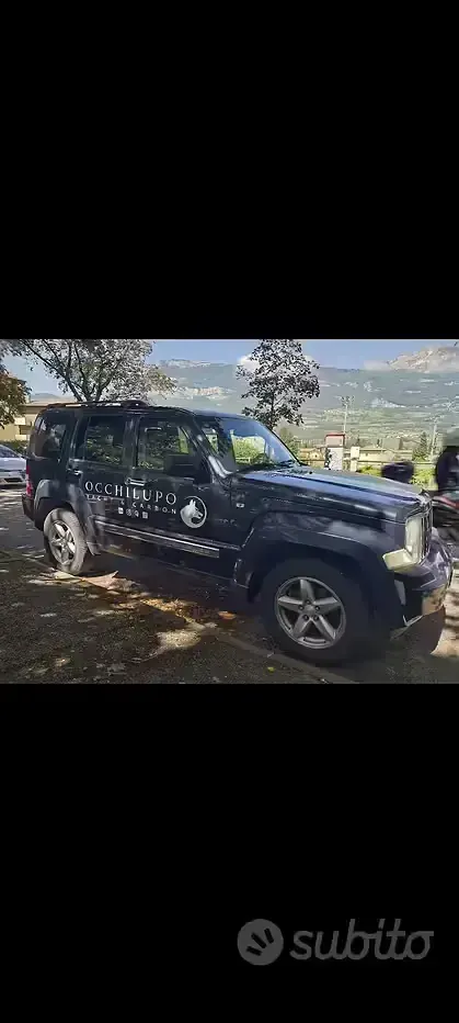 Usata Jeep Cherokee Limited 177 CV (130 kW) 2009 Blu SUV