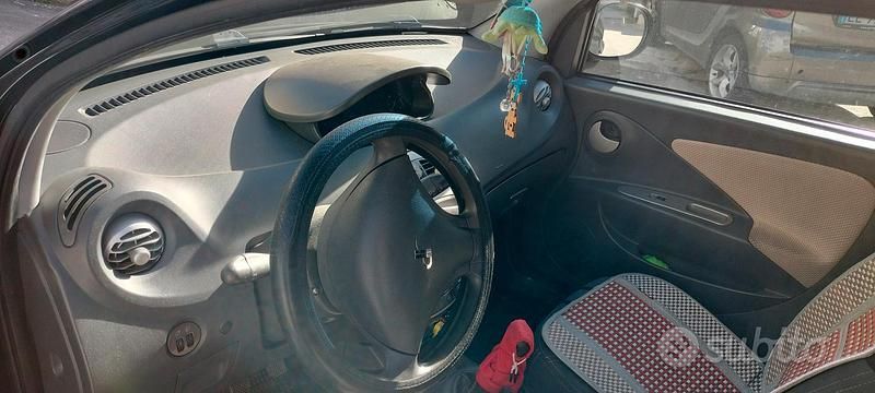 Usata DR DR1 82 CV (60 kW) 2010 Nero Utilitaria