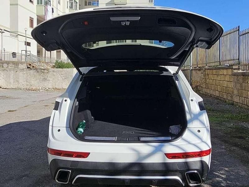 Usata DS Automobiles DS7 Crossback Grand Chic 177 CV (130 kW) 2018 Bianco SUV