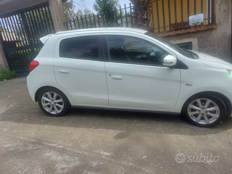 Usata Mitsubishi Space Star 80 CV (58 kW) 2016 Bianco Utilitaria