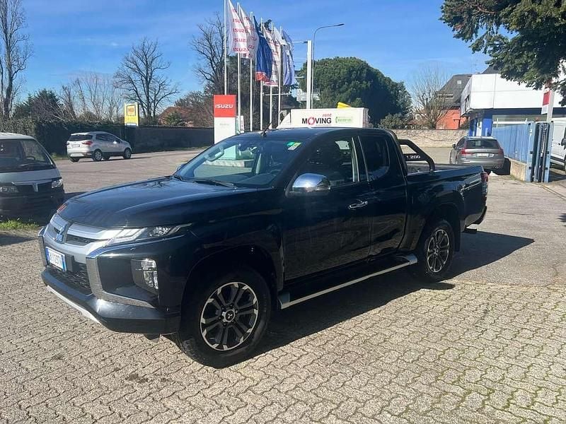 Usata Mitsubishi L200 Intense 150 CV (110 kW) 2020 Nero Pick-up