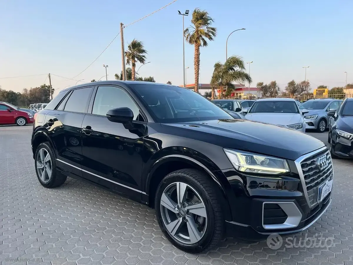 Usata Audi Q2 Admired 116 CV (85 kW) 2018 Nero SUV