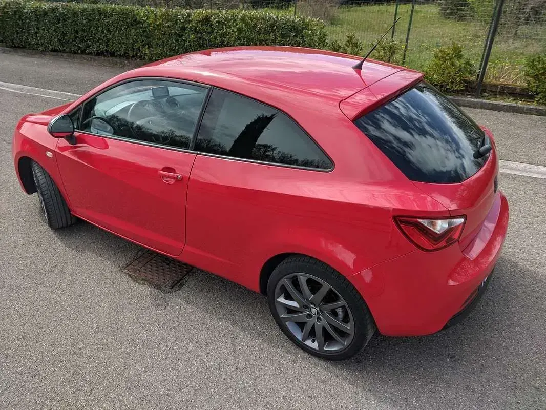Usata Seat Ibiza SC FR 105 CV (77 kW) 2014 Rosso Utilitaria