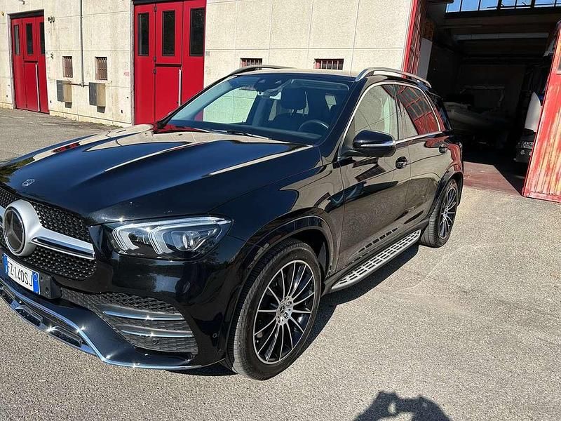 Usado Mercedes GLE300 AMG 245 CV (180 kW) 2019 Negro SUV