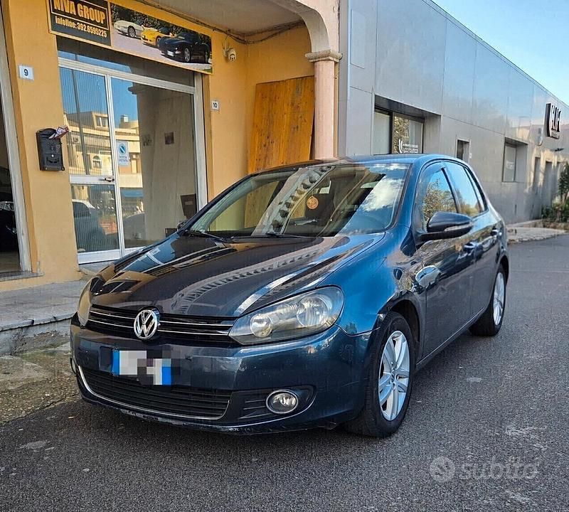 Usata VW Golf VI 104 CV (76 kW) 2011 Grigio Utilitaria