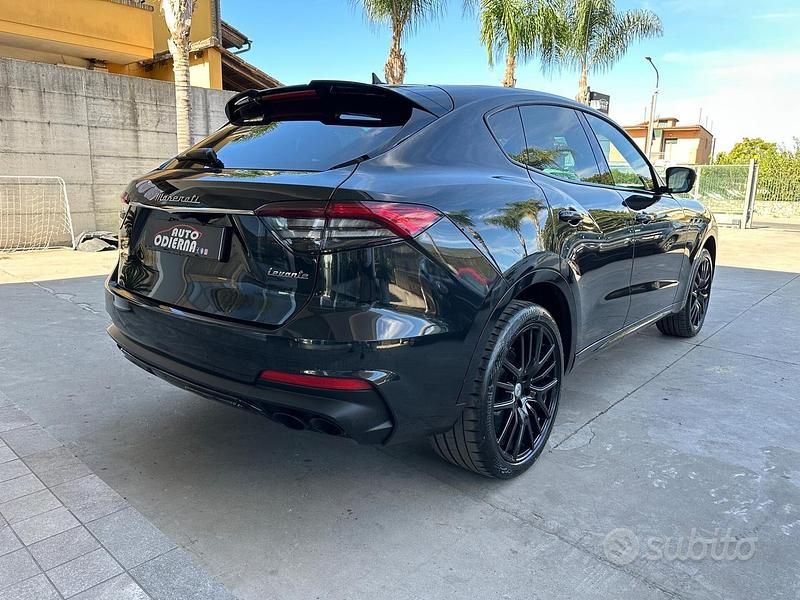 Usata Maserati GranSport 250 CV (183 kW) 2021 Nero Station wagon