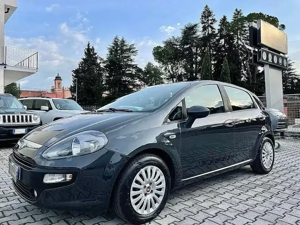 Usata Fiat Punto Evo Emotion 77 CV (56 kW) 2011 Utilitaria
