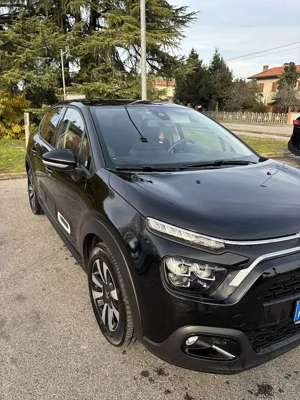 Usata Citroën C3 PureTech 110 CV (80 kW) 2024 Nero Berlina