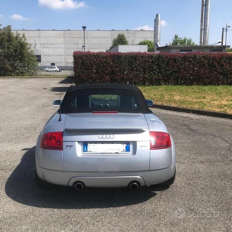 Second-hand Audi TT 225 CP (165 kW) 2004 Gri Coupe