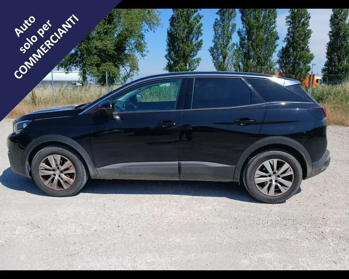 Usata Peugeot 3008 Business-Line 131 CV (96 kW) 2019 Nero metalizzato SUV