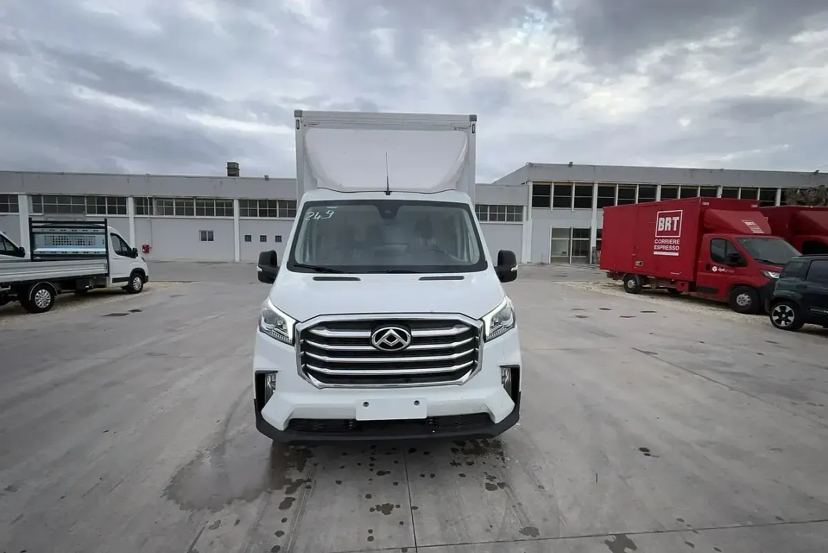 Nuova Maxus V90 150 CV (110 kW) 2025 Bianco Furgone