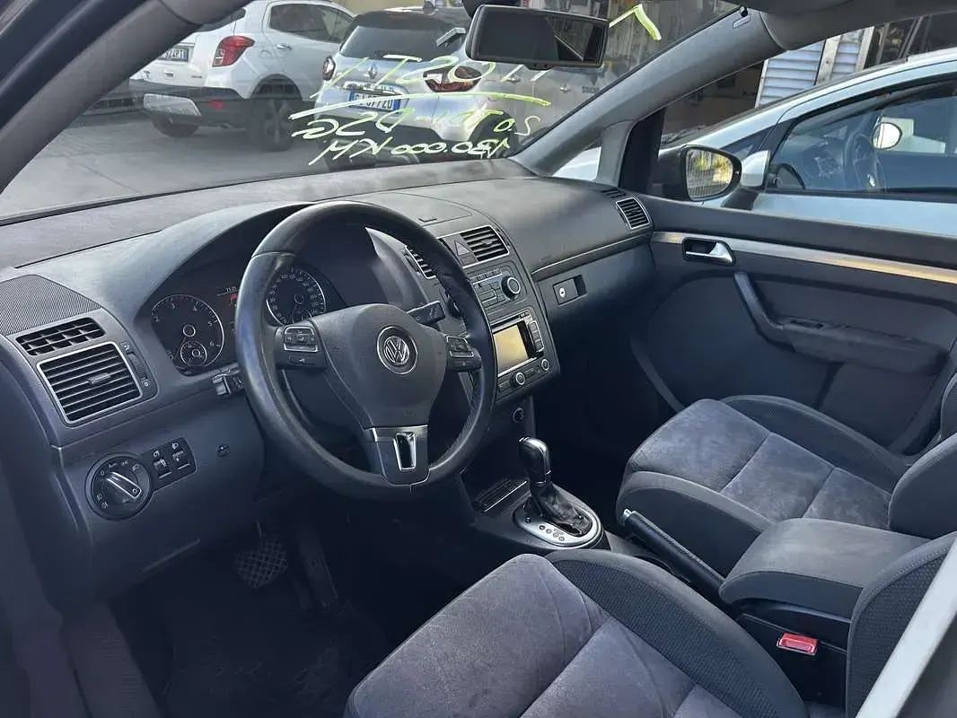 Usata VW Touran Highline 140 CV (102 kW) 2011 Monovolume