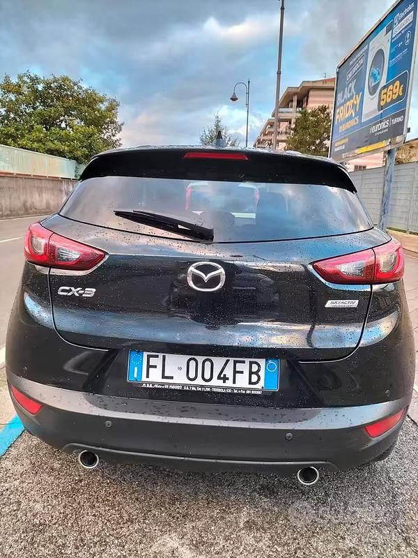 Usata Mazda CX-3 105 CV (77 kW) 2017 Nero SUV