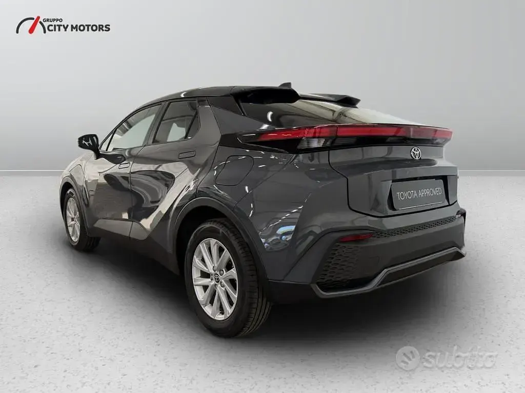 Nuova Toyota C-HR Active 140 CV (102 kW) 2026 Grigio SUV