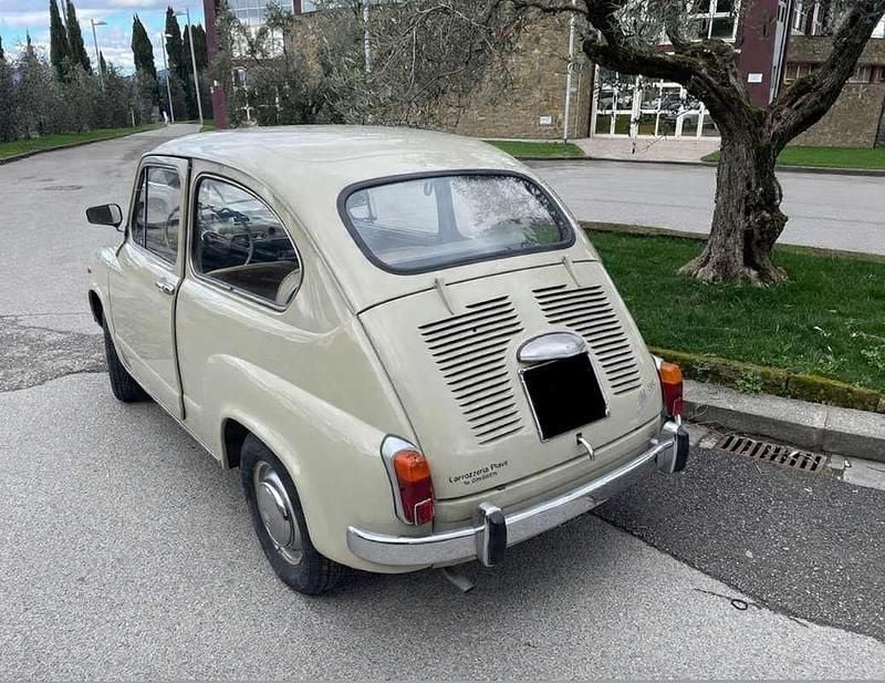 Usata Fiat 600D 31 CV (22 kW) 1982 Beige Berlina