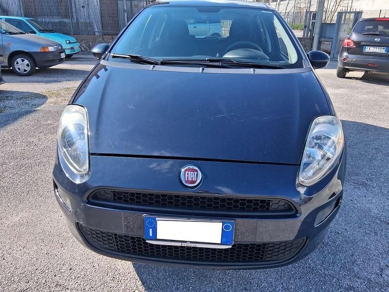 Usata Fiat Punto Street 69 CV (50 kW) 2017 Blu/azzurro Utilitaria