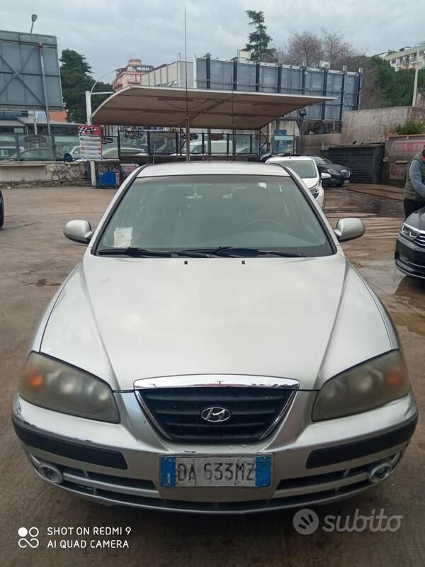 Grigio Usata 2006 Hyundai Elantra Tre volumi | 1900 € - Immagine 1/4