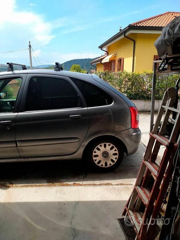 Usata Citroën Xsara 110 CV (80 kW) 2004 Grigio Monovolume