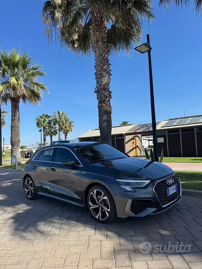 Usata Audi A3 S-Line 116 CV (85 kW) 2023 Grigio Berlina
