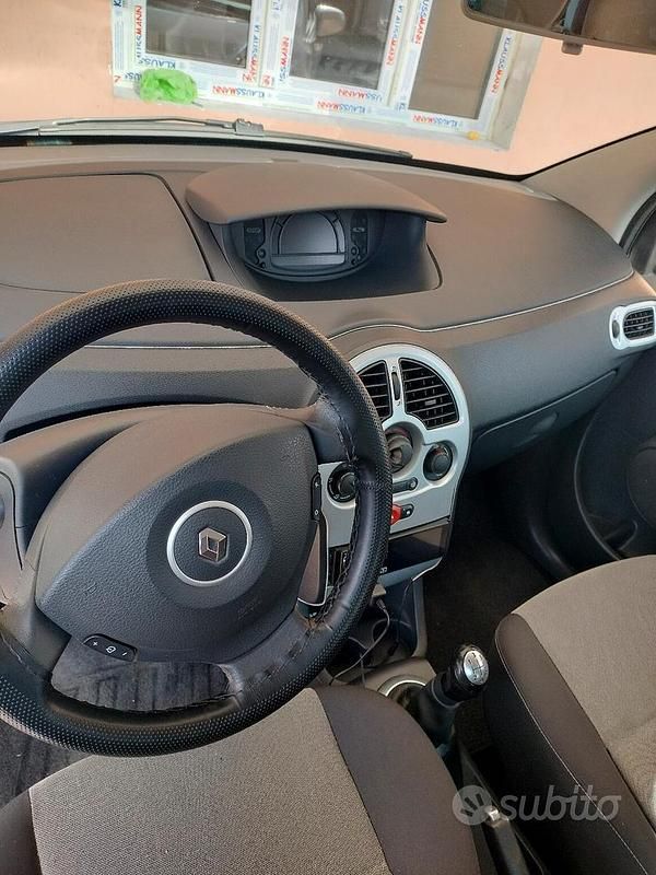 Usata Renault Modus 75 CV (55 kW) 2010 Grigio Monovolume
