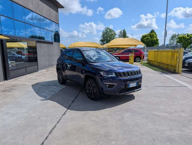 Usata Jeep Compass 240 CV (176 kW) 2020 Blu / metallizzato SUV