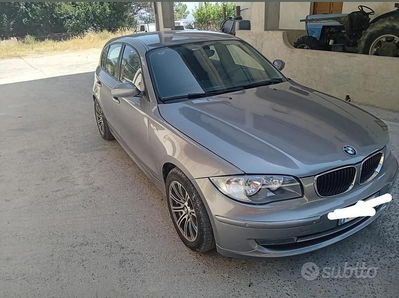 Usata BMW 118 143 CV (105 kW) 2008 Grigio Utilitaria