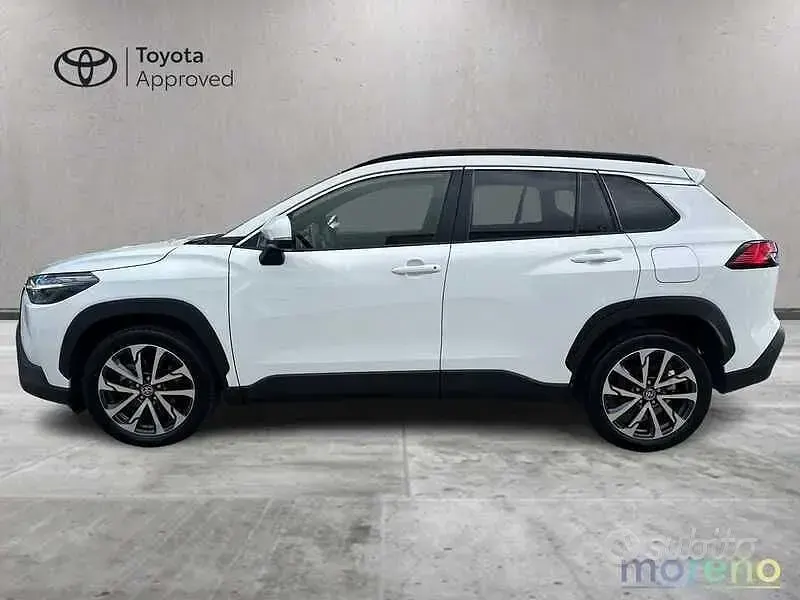 Usata Toyota Corolla Cross Trend 198 CV (145 kW) 2024 Bianco SUV