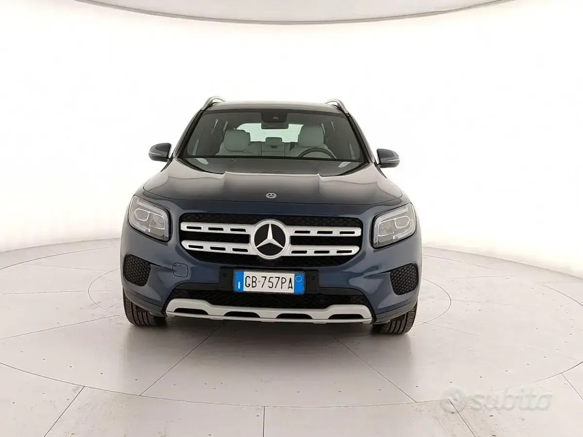 Usata Mercedes GLA200 163 CV (119 kW) 2020 Bluazzurro SUV
