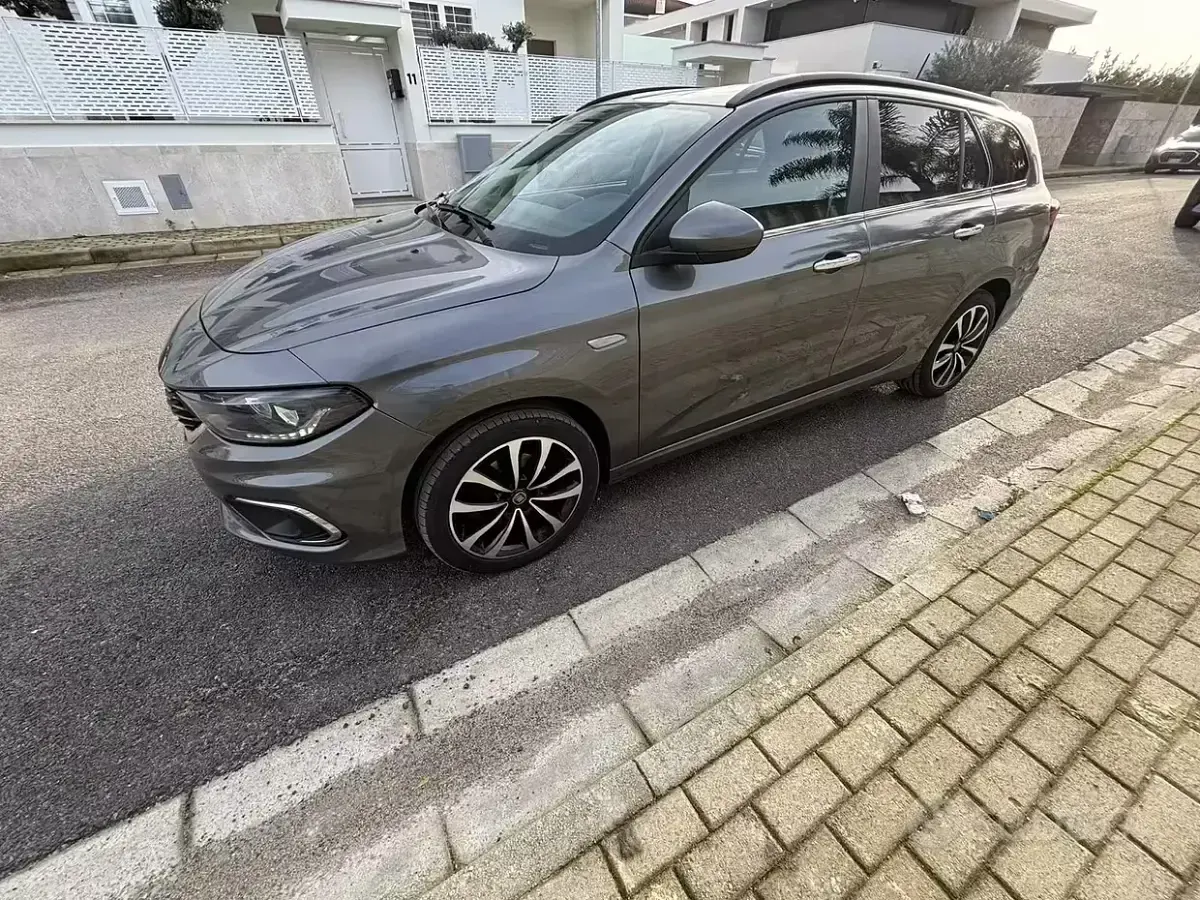 Usata Fiat Tipo 120 CV (88 kW) 2020 Station wagon