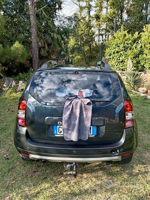 Usata Dacia Duster 125 CV (91 kW) 2017 Grigio SUV