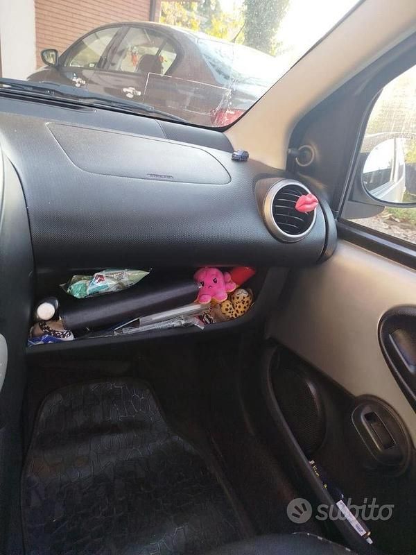 Usata Citroën C1 68 CV (50 kW) 2012 Grigio Utilitaria