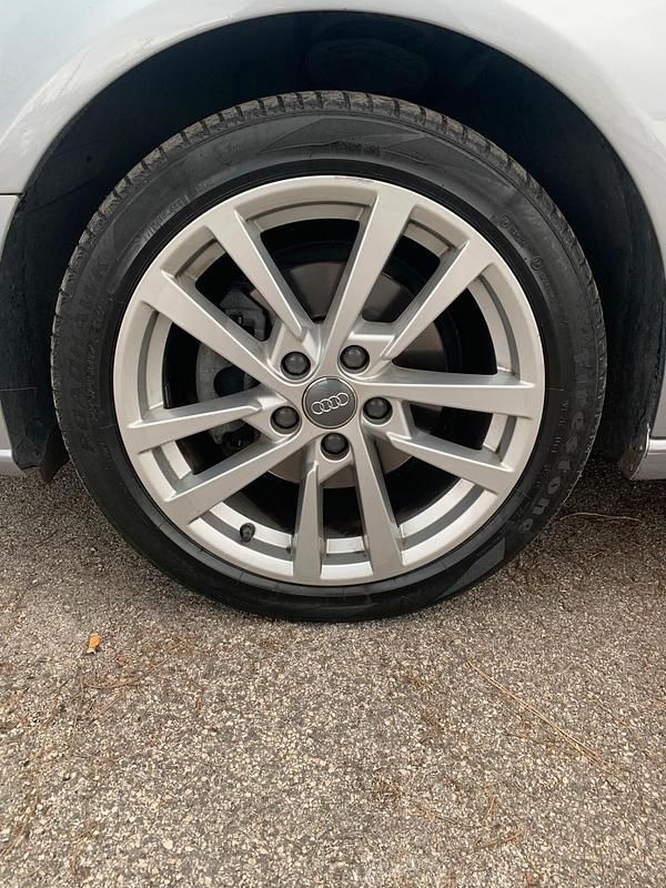 Usata Audi A3 Sport 116 CV (85 kW) 2019 Grigio Berlina