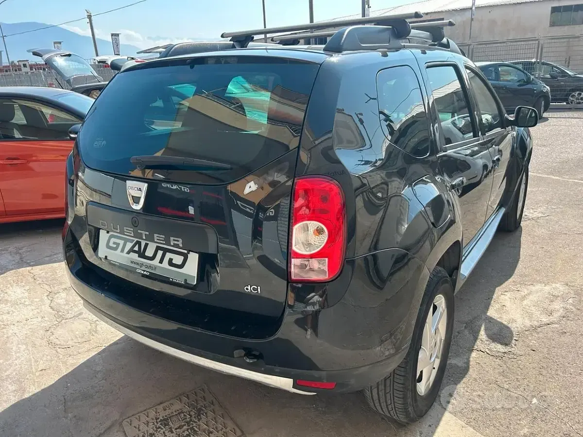 Usata Dacia Duster 110 CV (80 kW) 2010 Nero SUV