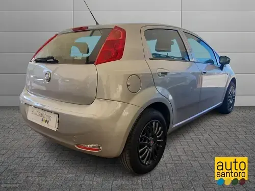 Usata Fiat Grande Punto S 69 CV (50 kW) 2018 Grigio Utilitaria