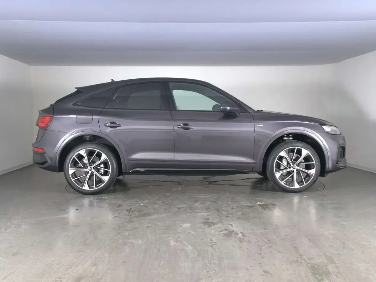Nuova Audi Q5 Sportback S-line plus 204 CV (150 kW) 2025 Verniciature personalizzate audi exclusi SUV