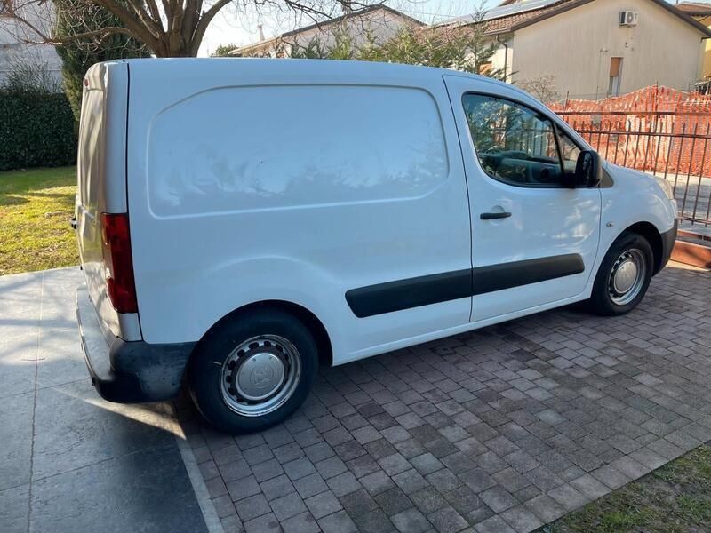 Occasion Peugeot Partner 89 PK (65 kW) 2008 Wit MPV
