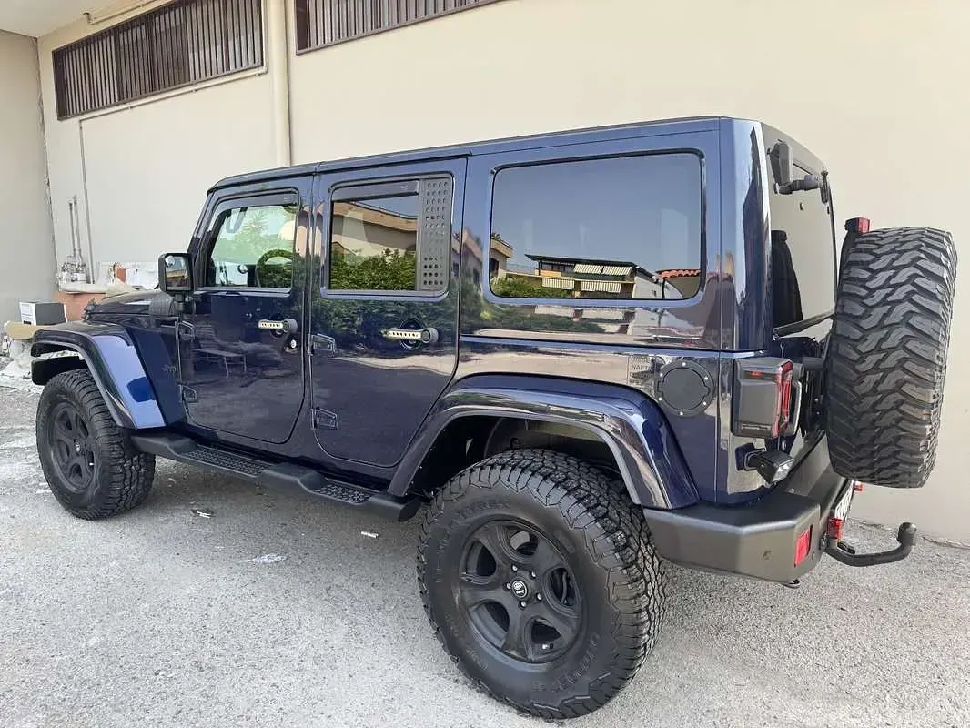 Usata Jeep Wrangler Unlimited Sahara 200 CV (147 kW) 2013 SUV