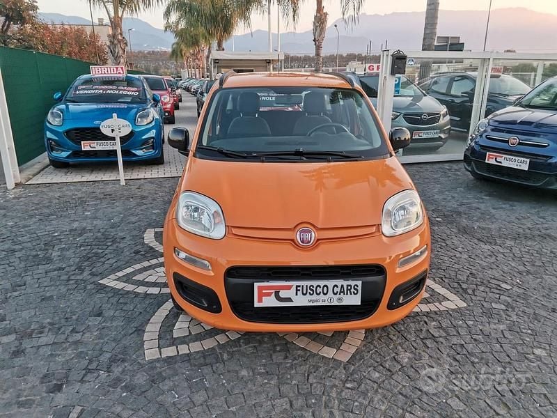 Usata Fiat Panda Lounge 69 CV (50 kW) 2019 Arancione Utilitaria