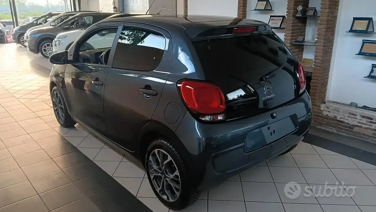 Usata Citroën C1 Shine 72 CV (52 kW) 2021 Grigio Utilitaria