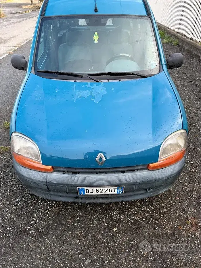 Usata Renault Kangoo 75 CV (55 kW) 2002 Verde Monovolume