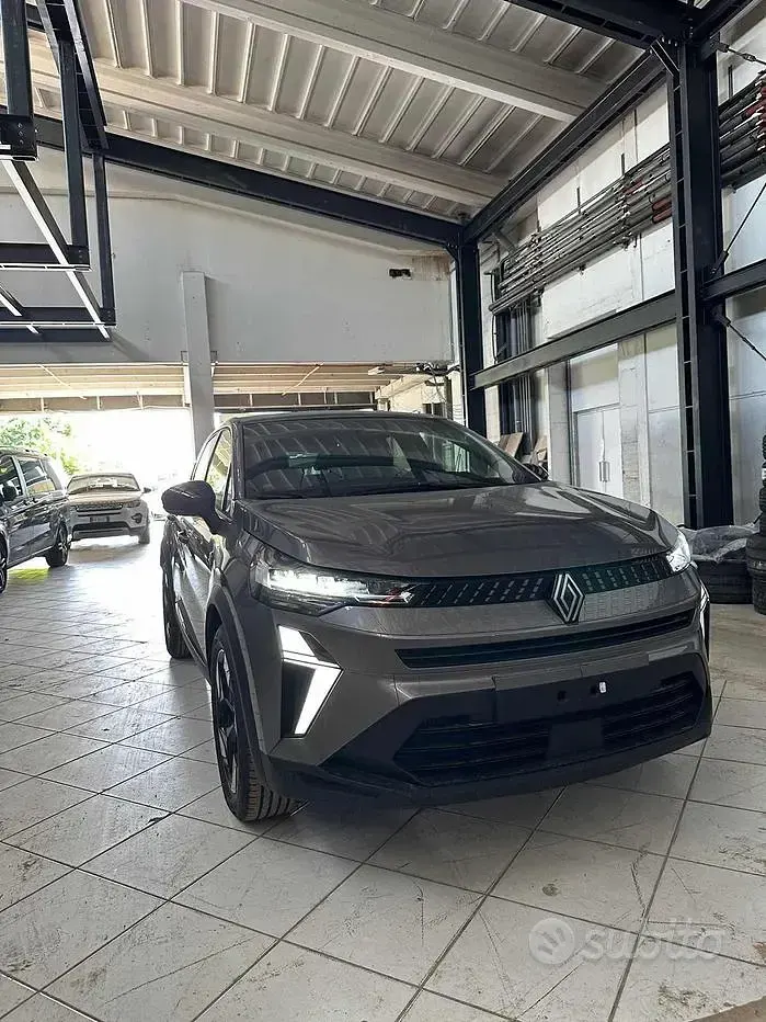 Nuova Renault Captur Techno 101 CV (74 kW) 2025 Nero SUV