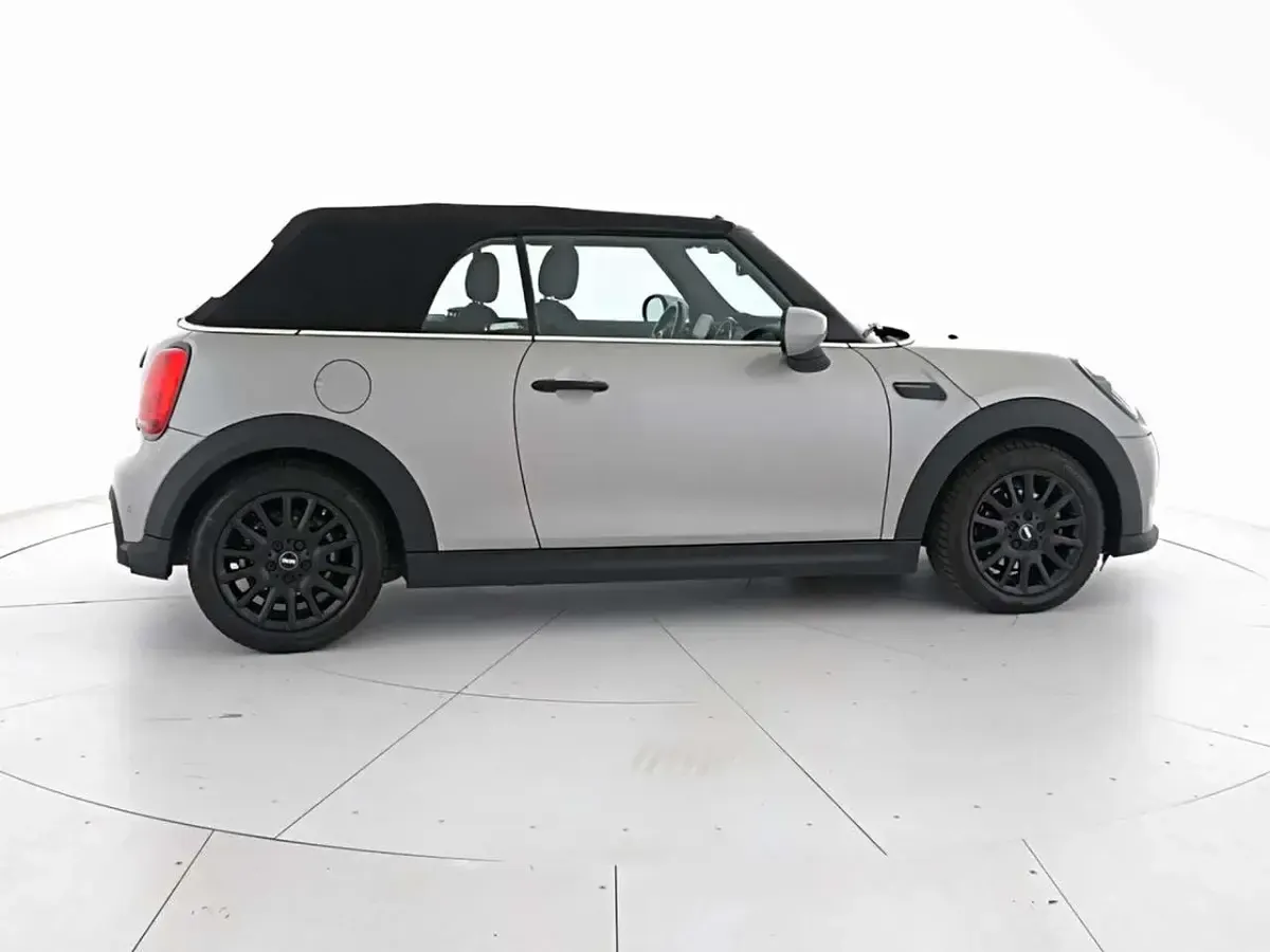 Usata Mini Cooper Cabriolet Classic 136 CV (100 kW) 2023 Melting silver iii Cabrio
